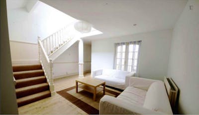 Humble 1-bedroom house in Brixton  - Gallery -  1