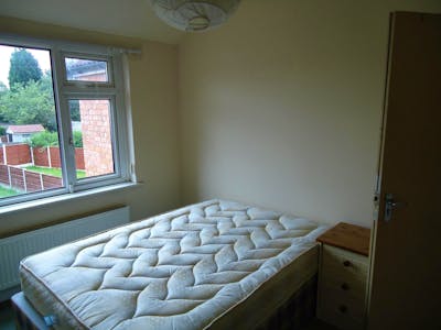 Single bedroom in nice 6-bedroom house in Fallowfield  - Gallery -  1
