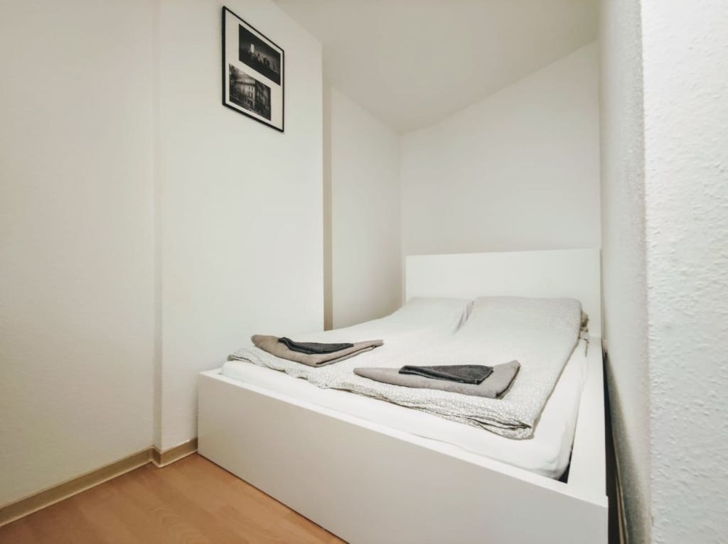 Cozy studio apartment by Hbf