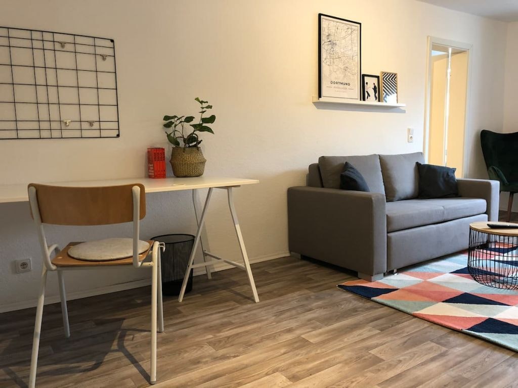 Modern & furnished temporary apartment at the Phönix See