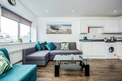 Luxury modern 2-bedroom apartment in Watford