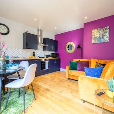 Modern one-bedroom apartment in Cardiff