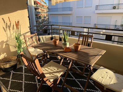Cannes - Rue d'Antibes - Brand new 1 BR apartment balcony south facing 