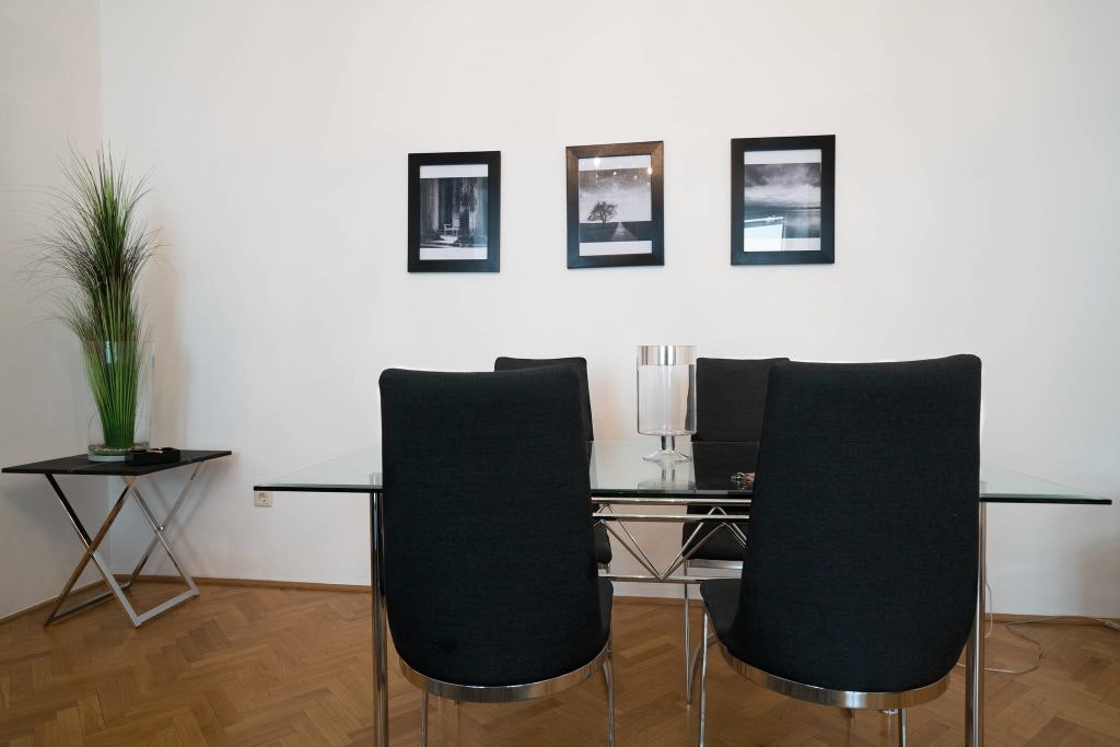 High-class furnished flat in 7th district of Vienna, near Volkstheater