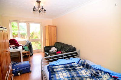 Great double bedroom close to Mudchute Park and Farm  - Gallery -  1