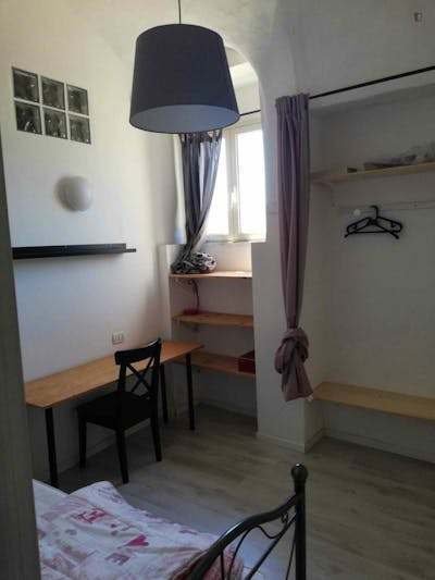 Single bedroom in a 3-bedroom apartment near Porta Garibaldi