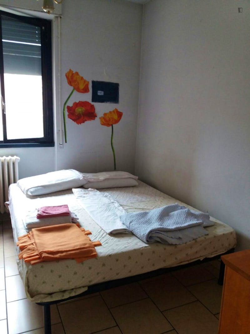 Spaceous single bedroom close to Milano Nord Quarto Oggiaro train station  - Gallery -  1