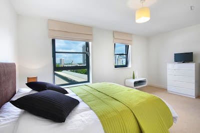 Double bedroom close to Limehouse train station  - Gallery -  2