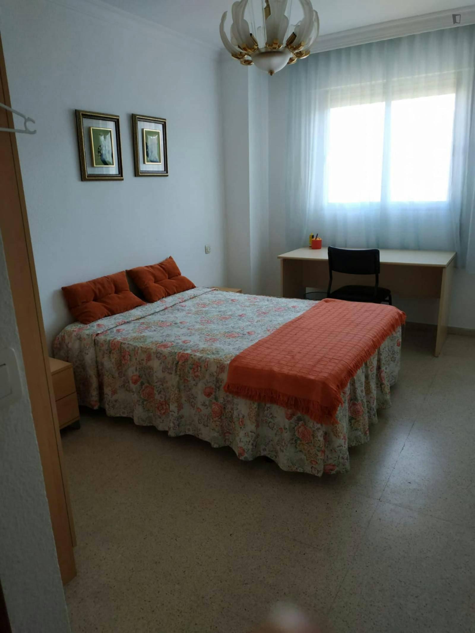 4-Bedroom apartment near Parque Paco Jiménez