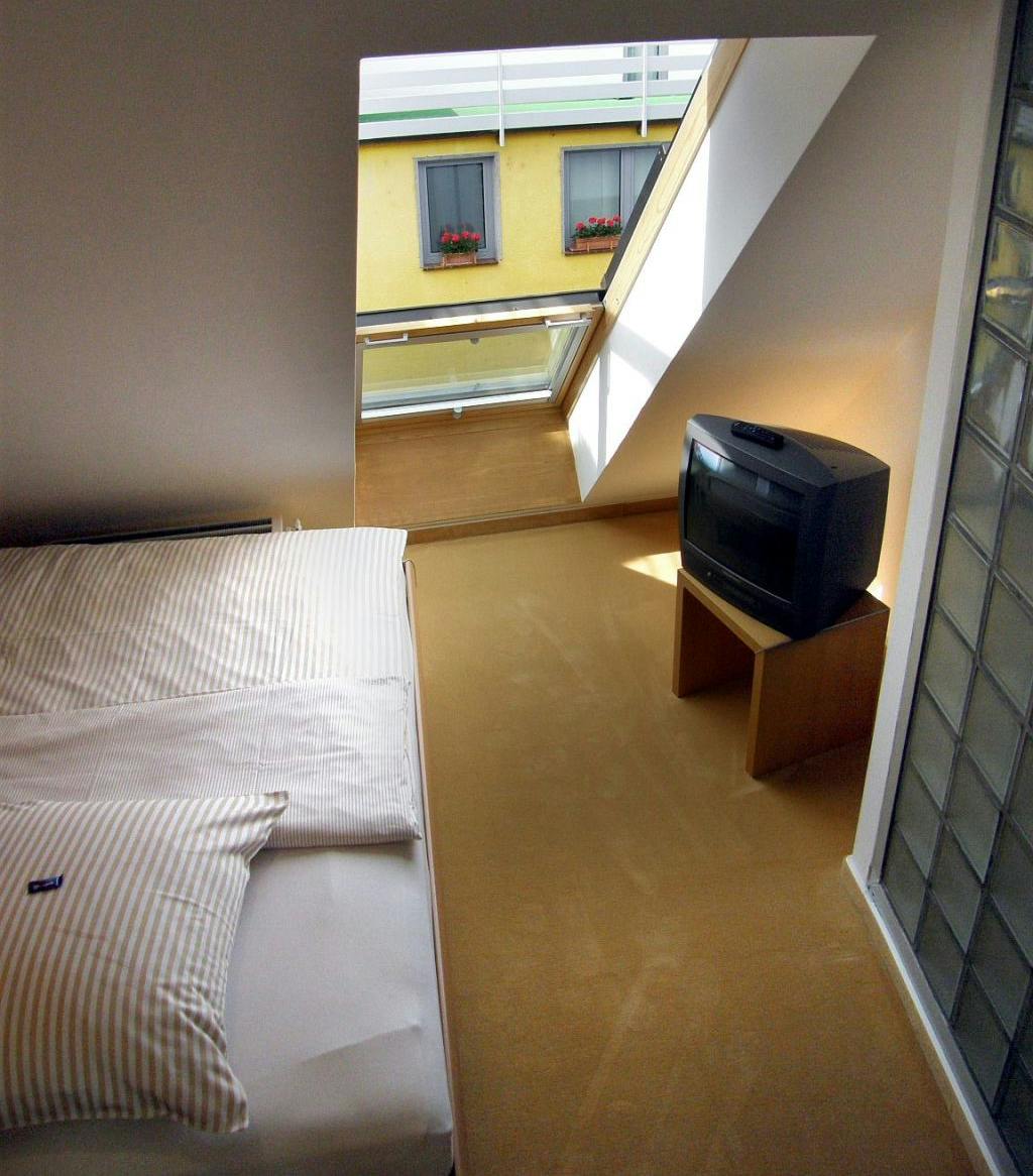 Light-flooded apartment with a view of the Rhine