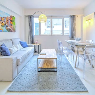 Heart of Cannes Modern & bright 3 BR, 8 pers, 2019 refurb, Croisette 1 mn