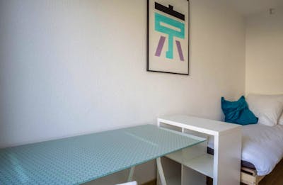 Homely single bedroom in 4-bedroom apartment in Adlershof  - Gallery -  2