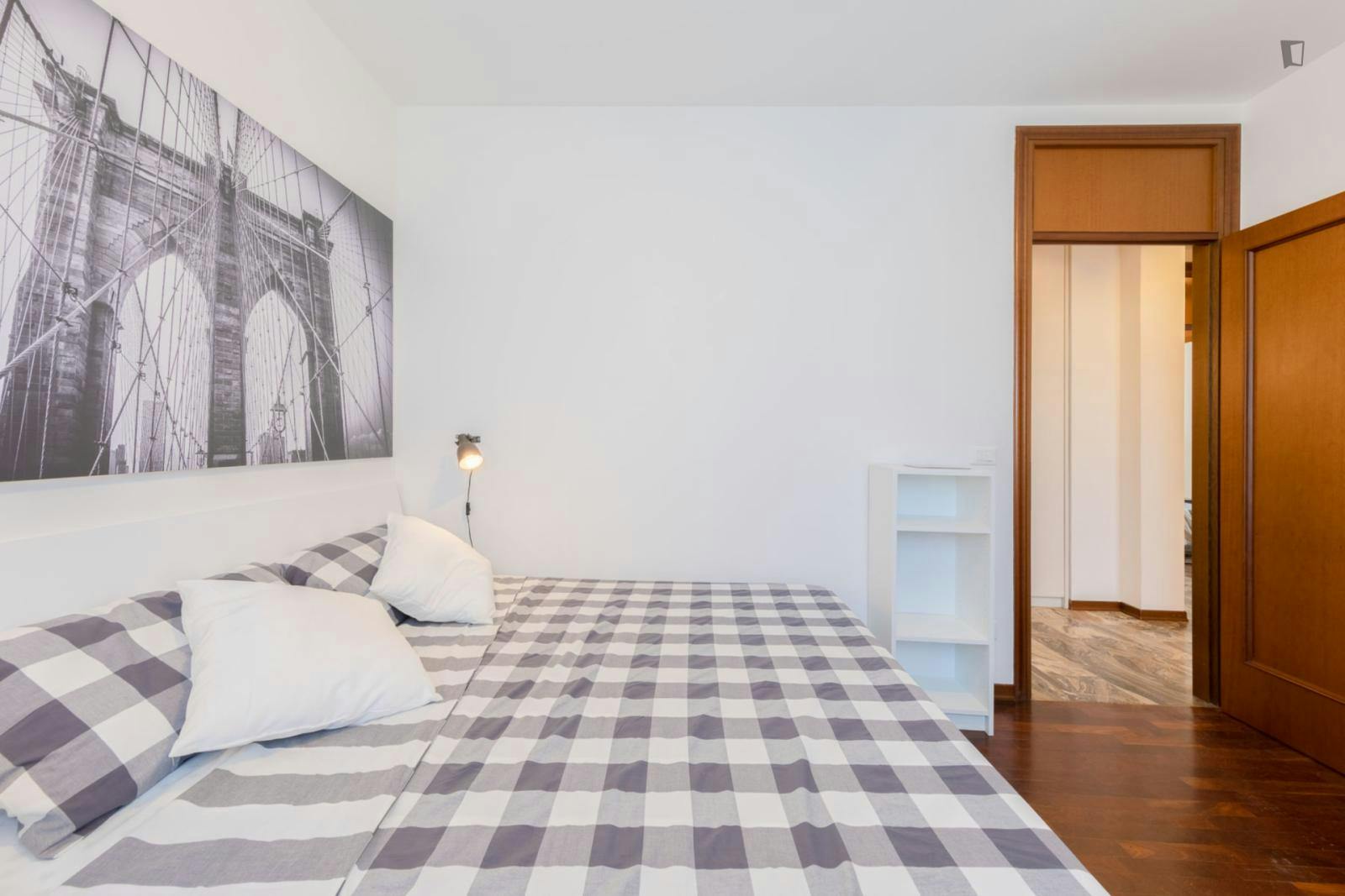 Neat and cosy double bedroom in Madonna Pellegrina Room E