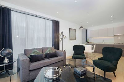 Belmore 2 Bedroom Luxury Apartment with Parking in Stanmore, North West London - 15