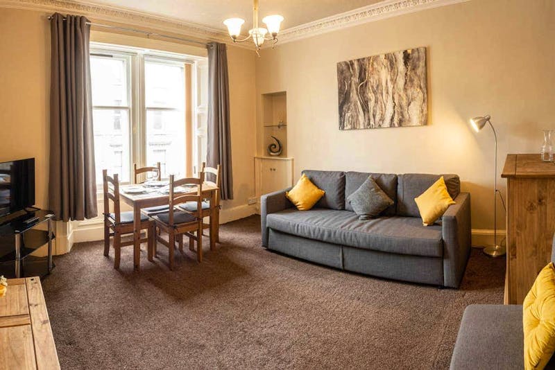 Cozy flat for a couple a short walk from Dundee University,