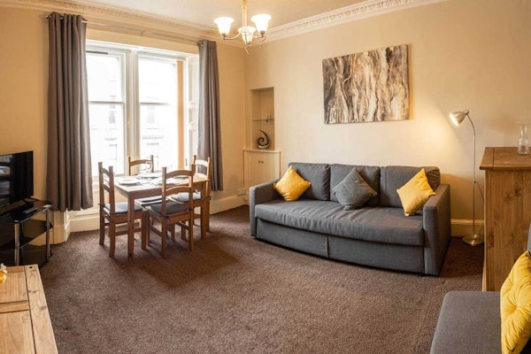 Cozy flat for a couple a short walk from Dundee University,