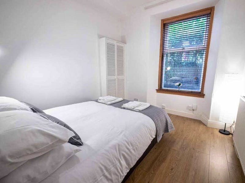 Beautiful, two-bedroom, apartment is within walking distance from the Dundee University 