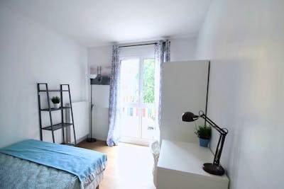 Cosy and luminous bedroom - 10m² - CL29  - Gallery -  3