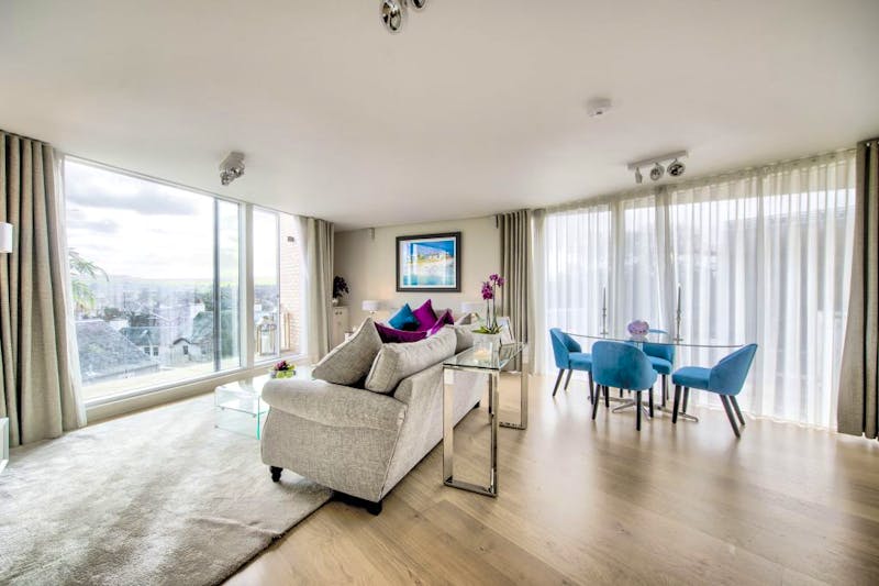 Luxury and beautiful two bedroom apartment 