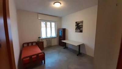 Single bedroom in a 3-bedroom apartment in Loreto