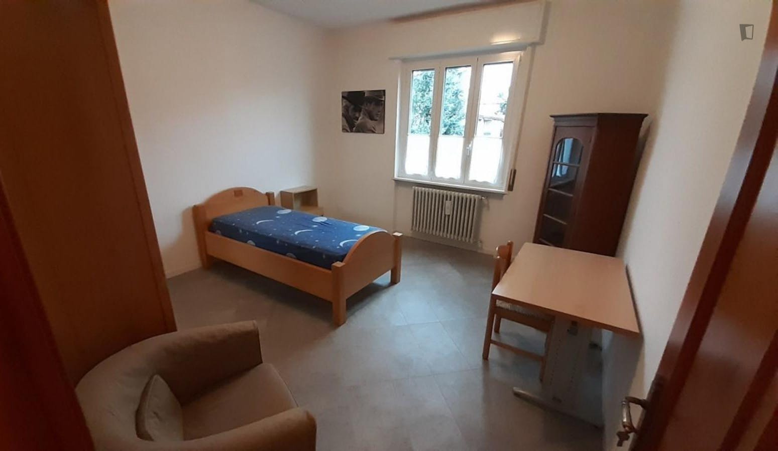 Single bedroom in a 3-bedroom apartment in Loreto