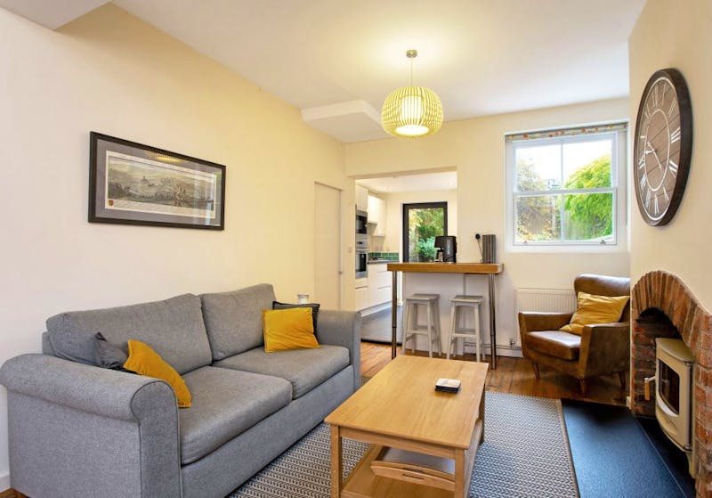 Perfect for family stays, ideal for walk to shops & restaurants
