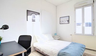 Pleasant and very bright room - 14m² - BO2