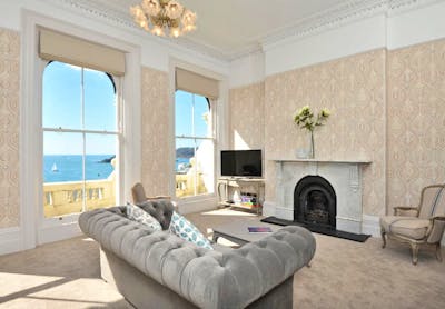 Luxurious apartment with balcony and unrivalled south facing views over the Hoe and Plymouth Sound
