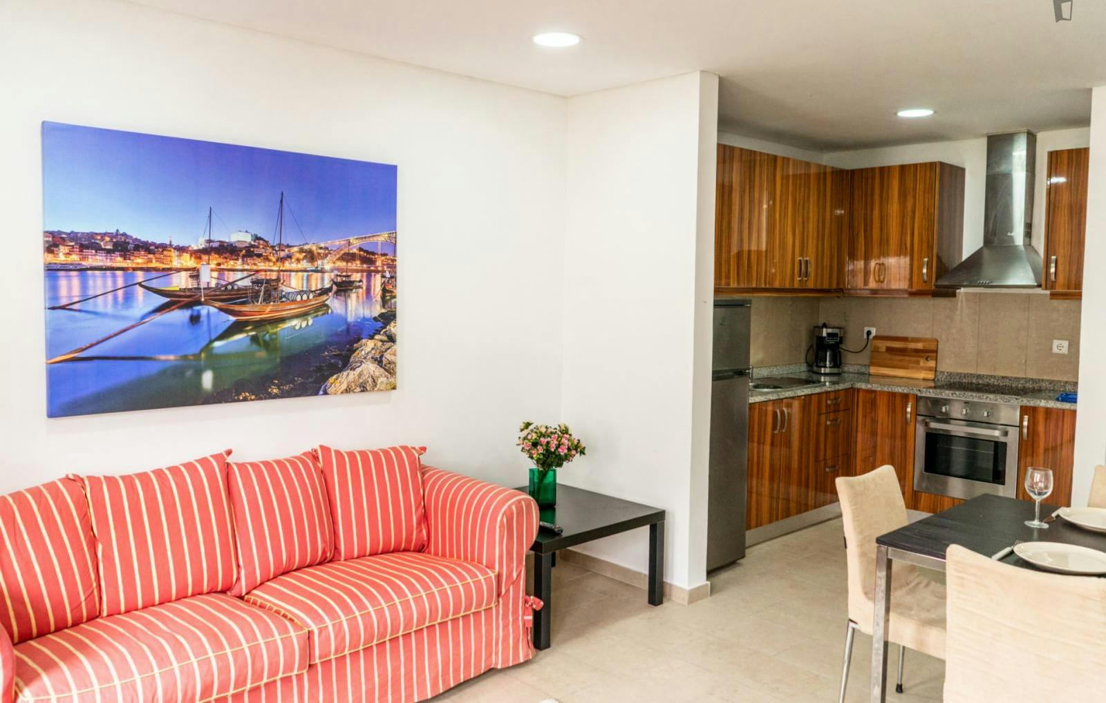 Great 3-bedroom apartment near the Câmara de Gaia metro