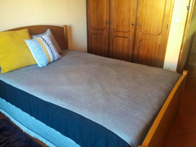 Cosy single bedroom in a 3-bedroom flat, near Universidade de Aveiro